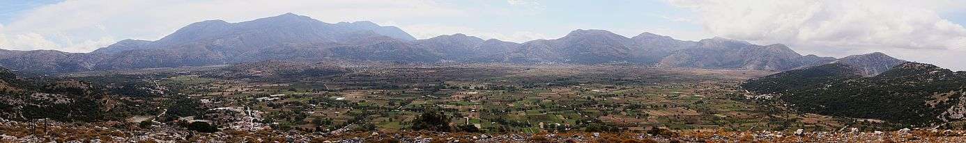 The Plateau seen from the north (above Tzermiado)