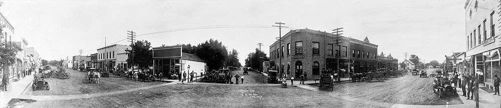 A view of Reed Street at Second Street in Akron, 1908