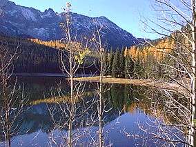 Strawberry Lake and mountains in fall.